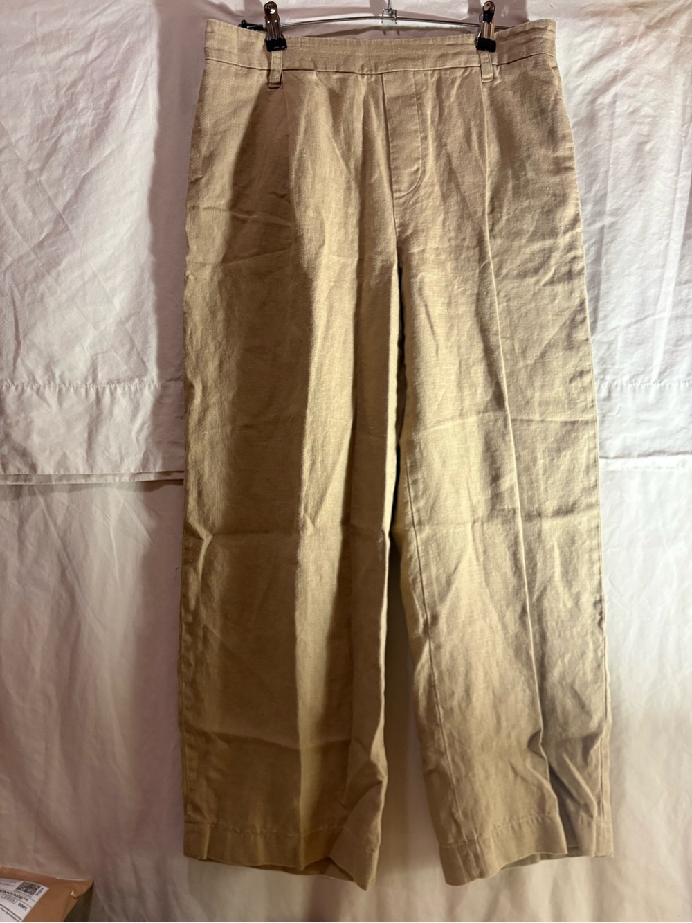 vince Women’s Pleated Wide Leg Pull on Pants in Khaki. Size M Length 26